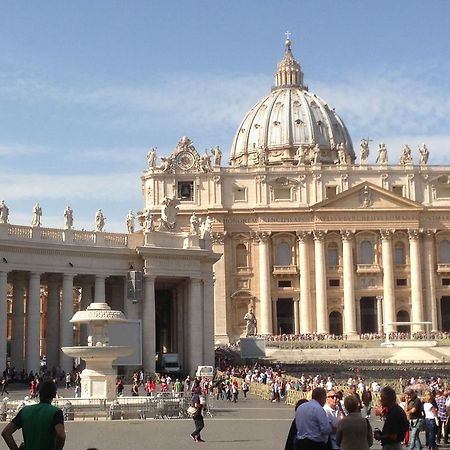 Una Notte Ai Musei Vaticani Appartement Rome Buitenkant foto